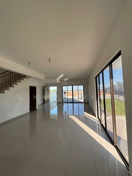 2-storey Terraced House for Sale in Cyberjaya (Selangor) - Aiman Samsul - Living Room - PropertyGuru.com.my