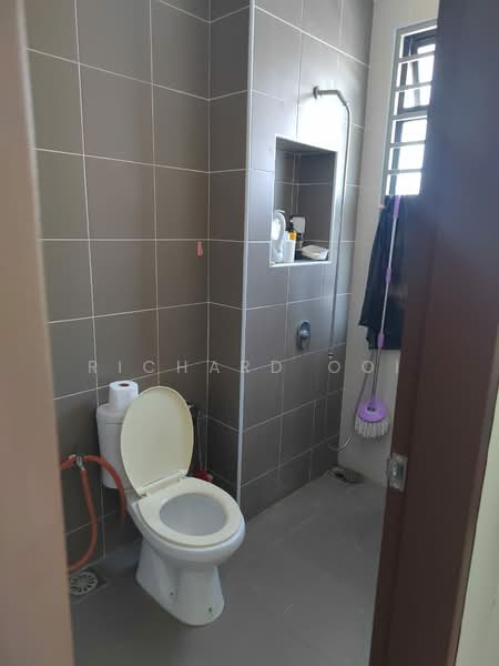 2-storey Terraced House for Rent in Telok Panglima Garang (Selangor) - Richard Ooi - Bathroom - PropertyGuru.com.my
