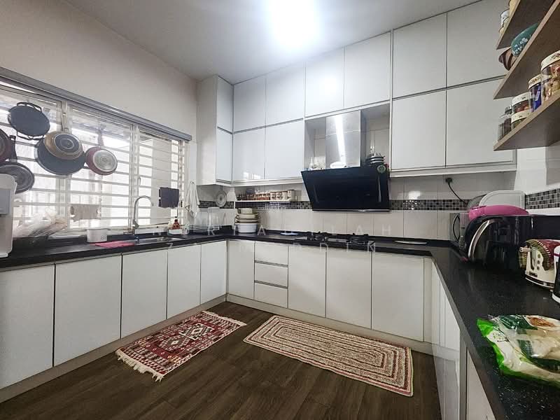 D'Kayangan untuk Untuk Dijual - RM 1,310,000, Mac 2026 - Kitchen - PropertyGuru.com.my