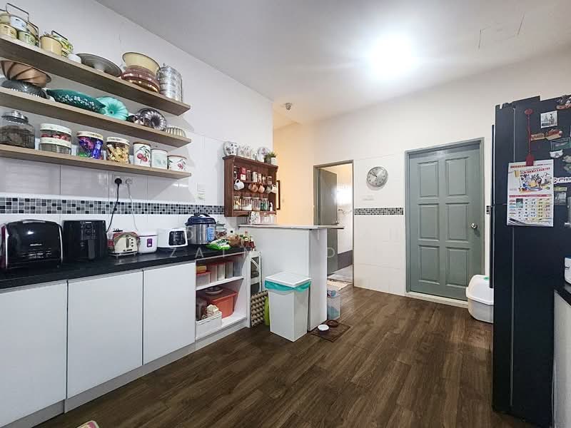 D'Kayangan untuk Untuk Dijual - RM 1,310,000, Mac 2026 - Kitchen - PropertyGuru.com.my