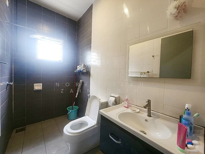 D'Kayangan untuk Untuk Dijual - RM 1,310,000, Mac 2026 - Bathroom - PropertyGuru.com.my