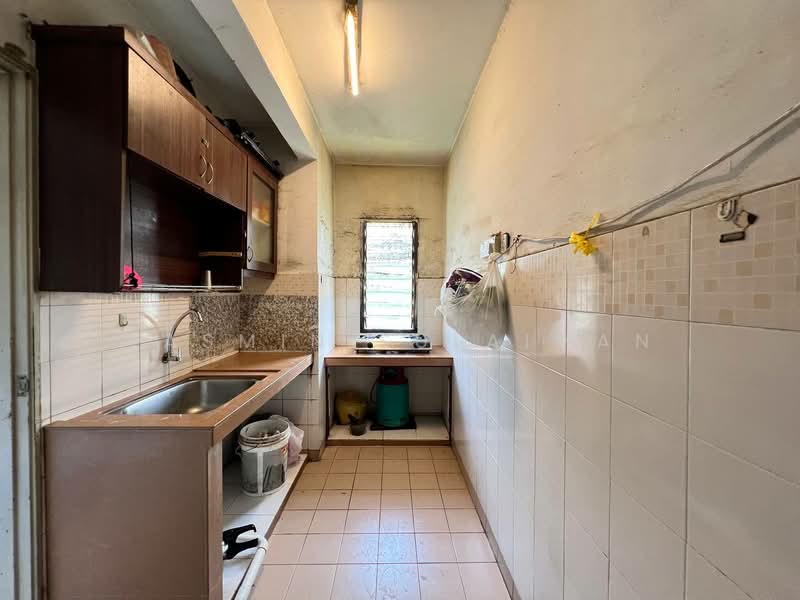 Apartment for Sale at Pangsapuri Permai - Yasmin Sulaiman - Kitchen - PropertyGuru.com.my
