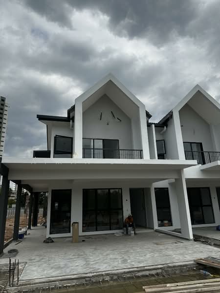 Rumah Teres 2-Tingkat untuk Dijual di Cyberjaya (Selangor) - Aiman Samsul - Exterior - PropertyGuru.com.my