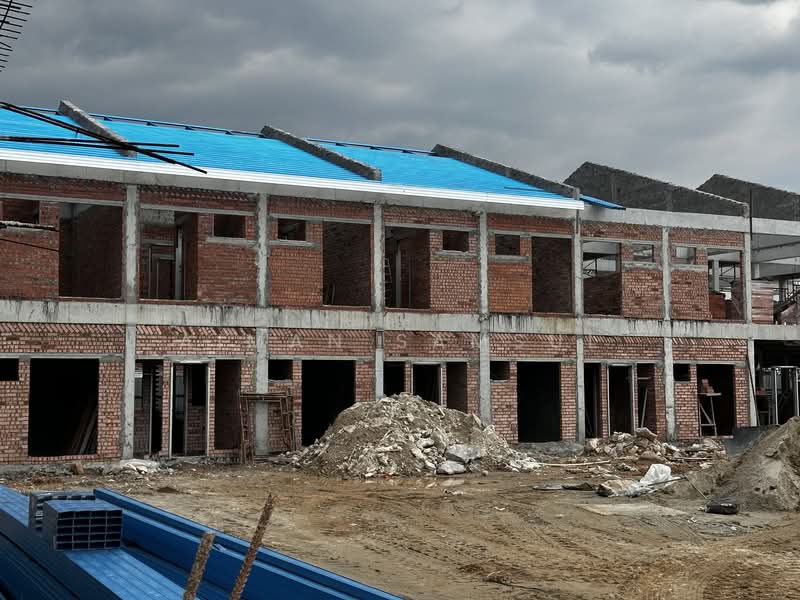 Rumah Teres 2-Tingkat untuk Dijual di Cyberjaya (Selangor) - Aiman Samsul - Exterior - PropertyGuru.com.my