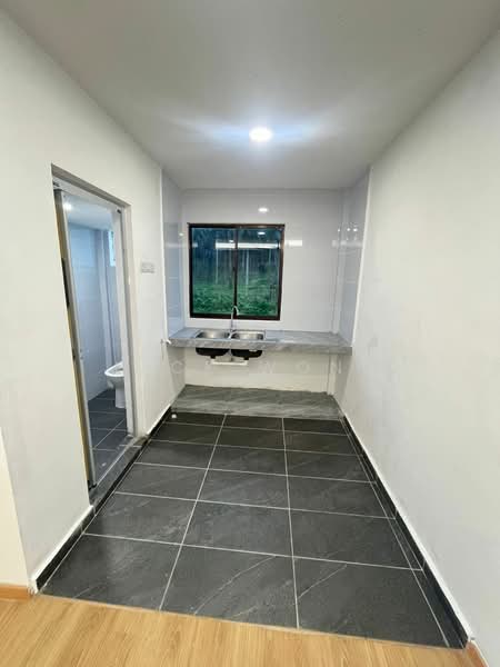 Flat for Sale at Pangsapuri Jentayu @ Kangkar Pulai - Jack Wong - Kitchen - PropertyGuru.com.my