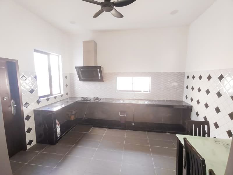 2-storey Terraced House for Sale in Alam Sari (Bangi) - Ilman Nahri - Kitchen - PropertyGuru.com.my