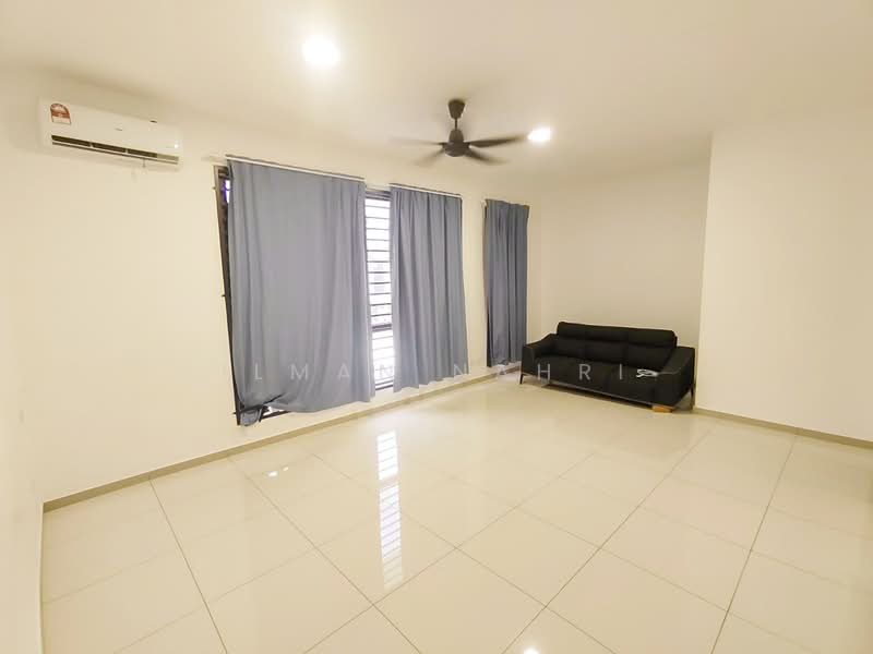 2-storey Terraced House for Sale in Alam Sari (Bangi) - Ilman Nahri - Living Room - PropertyGuru.com.my