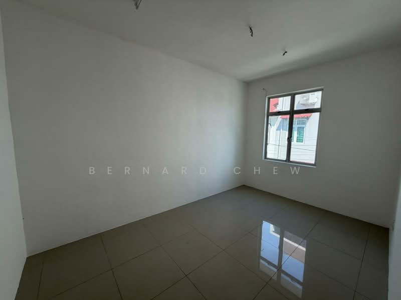 Semi-Detached House for Rent in Pantai Jerejak (Bayan Lepas) - Bernard Chew - Interior - PropertyGuru.com.my