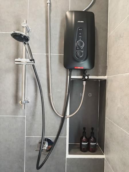 Cluster House for Rent in Taman Mount Austin (Tebrau) - Kenny Ng - Bathroom - PropertyGuru.com.my