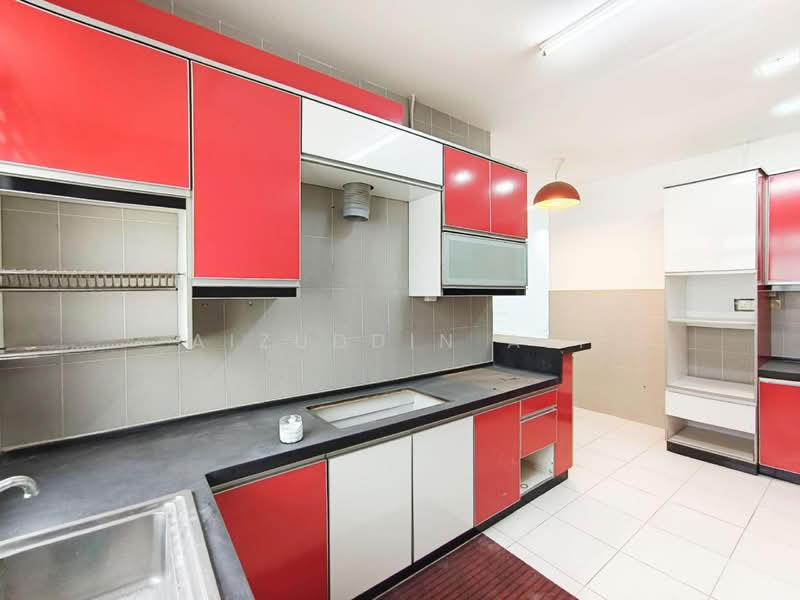 2-storey Terraced House for Sale in Klang (Selangor) - Aizuddin Ali - Kitchen - PropertyGuru.com.my