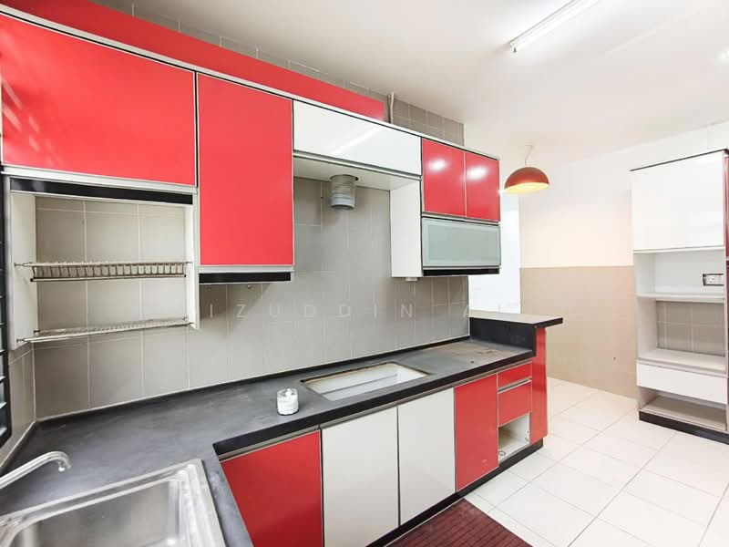 2-storey Terraced House for Sale in Klang (Selangor) - Aizuddin Ali - Kitchen - PropertyGuru.com.my