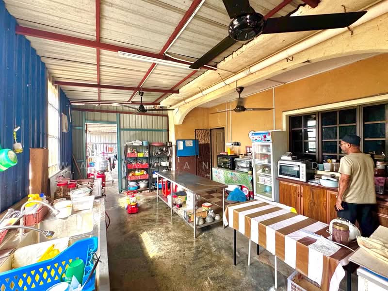 Bungalow for Sale in Bagan Pinang (Port Dickson) - Wan Azlan Ahmad - PropertyGuru.com.my