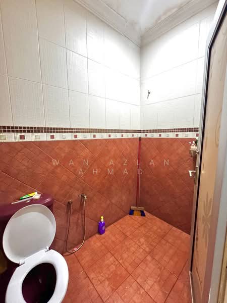 Bungalow for Sale in Bagan Pinang (Port Dickson) - Wan Azlan Ahmad - PropertyGuru.com.my