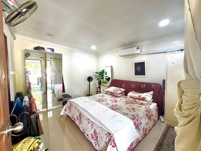 Bungalow for Sale in Bagan Pinang (Port Dickson) - Wan Azlan Ahmad - PropertyGuru.com.my