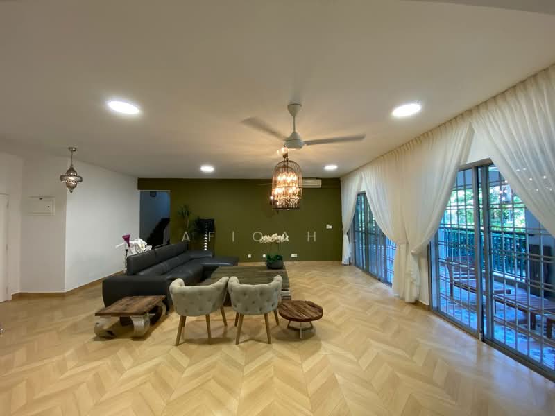 Condominium for Sale at Seri Maya Condominium - Afiqah . - Living Room - PropertyGuru.com.my