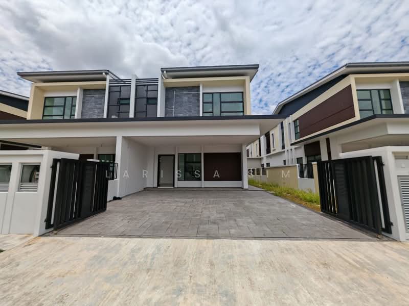 Cluster House for Sale in Johor Bahru (Johor) - Larissa Sim - Exterior - PropertyGuru.com.my