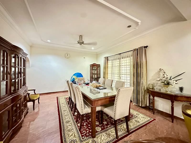 Bungalow for Sale in SS1 (Petaling Jaya) - Firdaus Husin - Dining Room - PropertyGuru.com.my