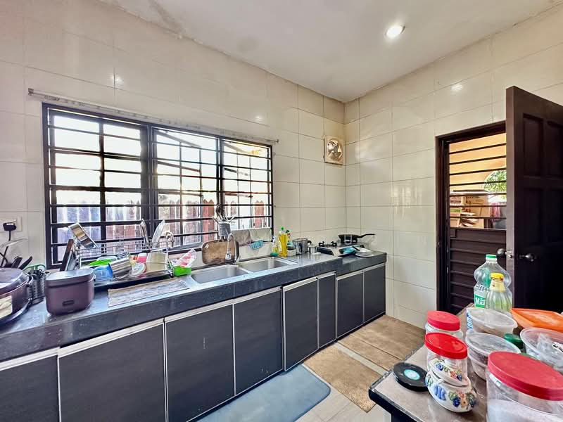 Bungalow for Sale in SS1 (Petaling Jaya) - Firdaus Husin - Kitchen - PropertyGuru.com.my