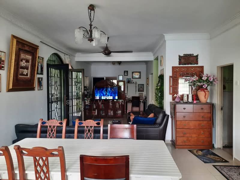 2-storey Terraced House for Sale in Taman Tasik Prima (Puchong) - Steven Tan - Living Room - PropertyGuru.com.my