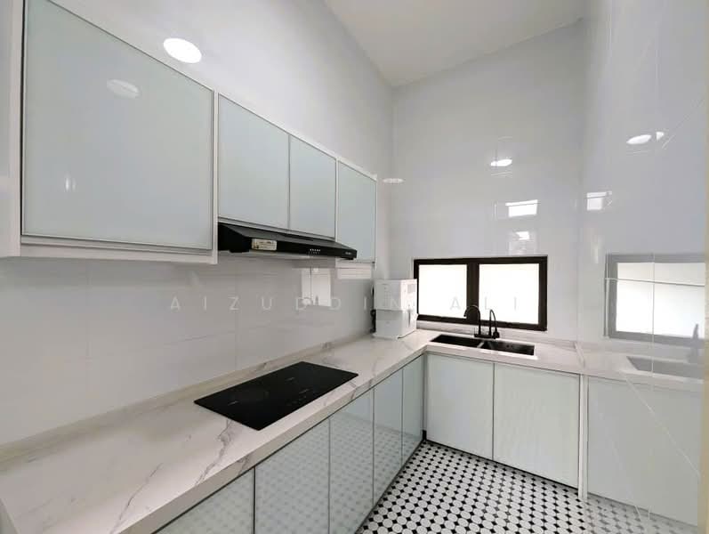Terraced House for Sale in Cyberjaya (Selangor) - Aizuddin Ali - Kitchen - PropertyGuru.com.my