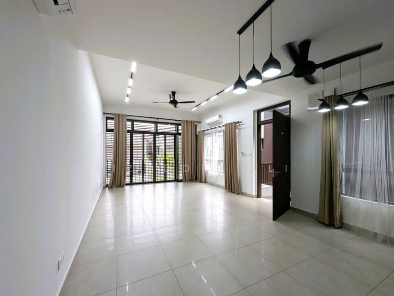 Terraced House for Sale in Cyberjaya (Selangor) - Aizuddin Ali - Living Room - PropertyGuru.com.my