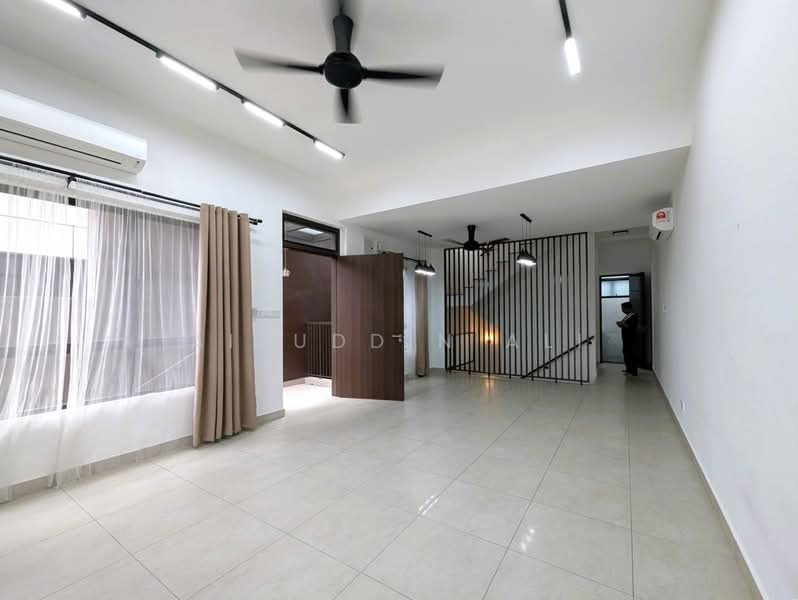 Terraced House for Sale in Cyberjaya (Selangor) - Aizuddin Ali - Living Room - PropertyGuru.com.my