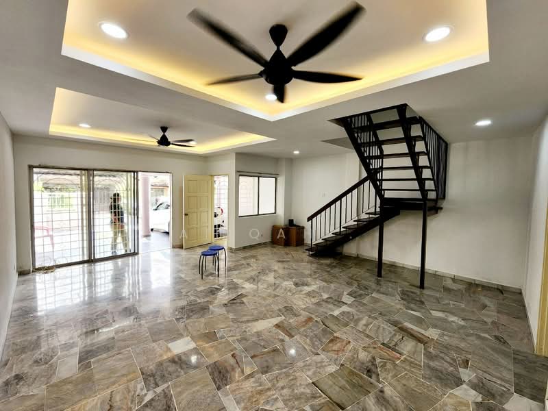 2-storey Terraced House for Sale in Taman Bukit Permai (Kajang) - Afiqah . - Living Room - PropertyGuru.com.my