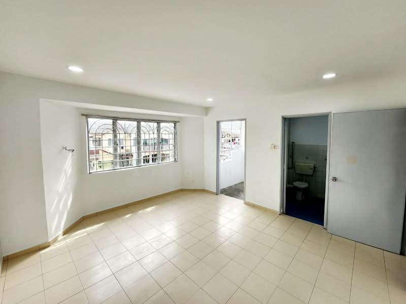 2-storey Terraced House for Sale in Taman Bukit Permai (Kajang) - Afiqah . - Living Room - PropertyGuru.com.my