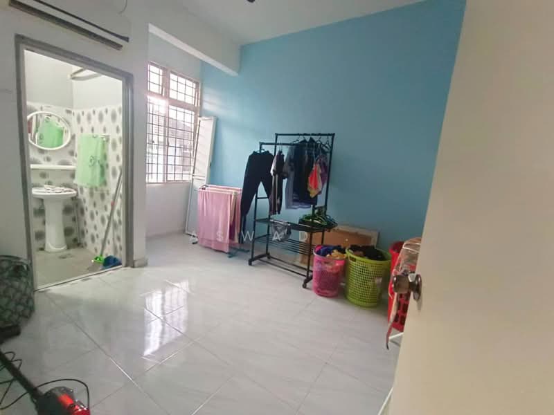 2-storey Terraced House for Sale in Taman Air Tawar Indah (Butterworth) - Aswad . - Bedroom - PropertyGuru.com.my