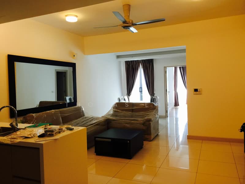 Service Residence for Sale at Suasana Bukit Ceylon / Raja Chulan Residences - Thomas Loh - Living Room - PropertyGuru.com.my