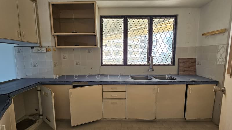 Condominium for Sale at The Reef Condominium - Nickolas Lim - Kitchen - PropertyGuru.com.my