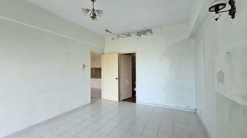 Condominium for Sale at The Reef Condominium - Nickolas Lim - Interior - PropertyGuru.com.my