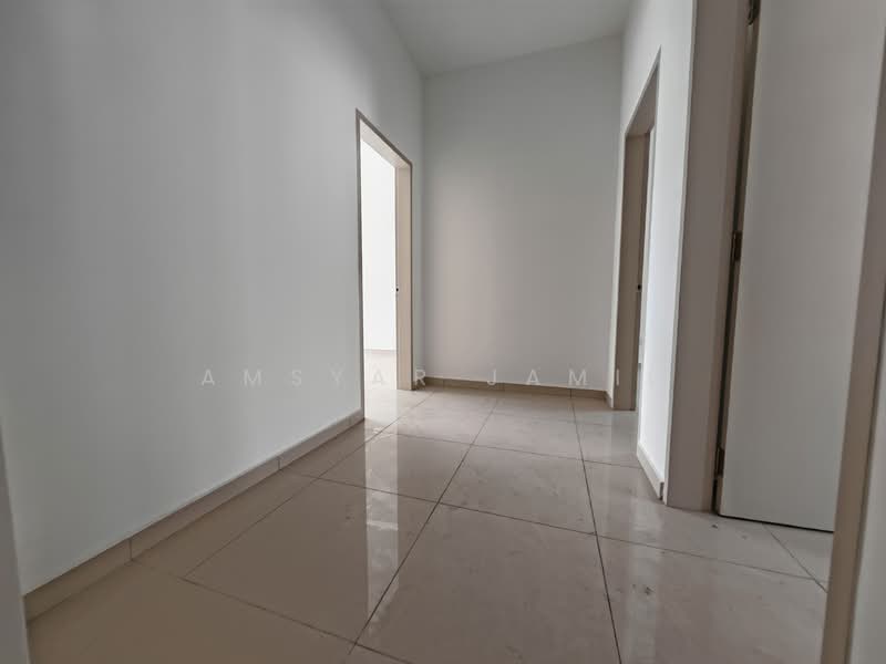 2-storey Terraced House for Sale in Bandar Rimbayu (Telok Panglima Garang) - Amsyar Jamil - Corridor - PropertyGuru.com.my