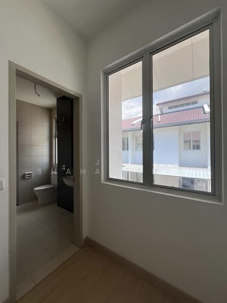Terraced House for Sale in Sepang (Selangor) - Jid Shaharuddin - Bathroom - PropertyGuru.com.my