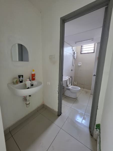 Apartment for Sale at The Pines Residence - Win Tan - Bathroom - PropertyGuru.com.my