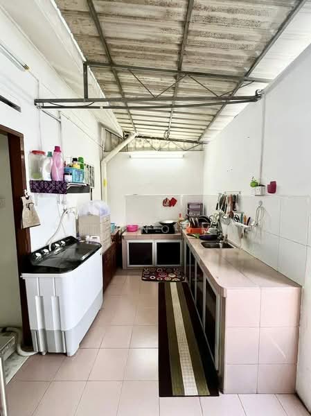 Taman Matahari untuk Untuk Dijual - RM 260,000, Feb 2026 - Kitchen - PropertyGuru.com.my