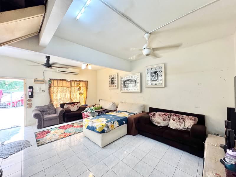 2-storey Terraced House for Sale in Taman Puncak Jalil (Seri Kembangan) - Harun Osman - PropertyGuru.com.my