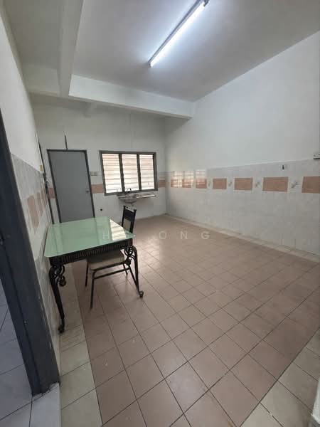 Rumah Teres 2-Tingkat untuk Disewa di Klang (Selangor) - HS Ong - Dining Room - PropertyGuru.com.my