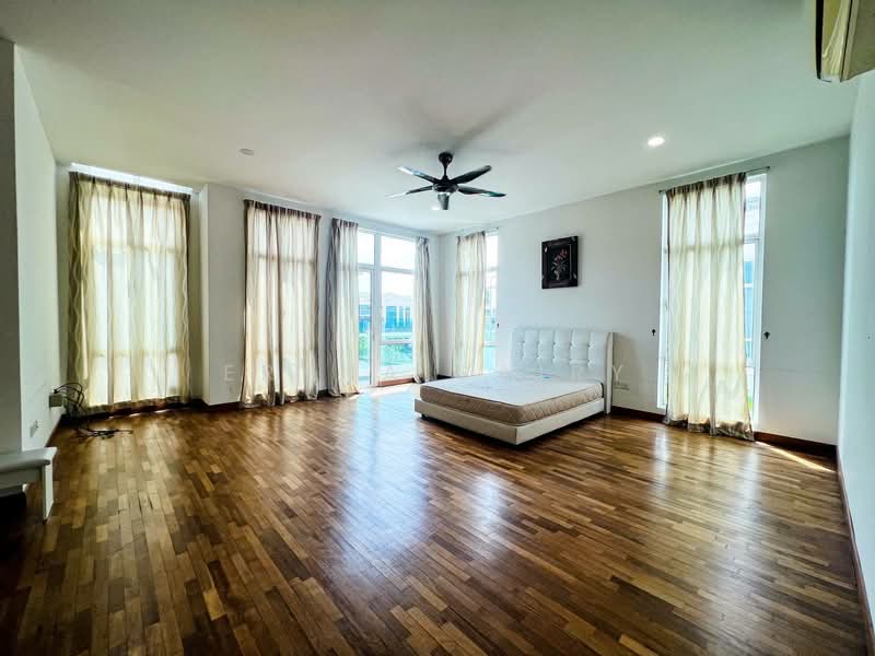 Bungalow for Rent in Cyberjaya (Selangor) - Eryna Sairy - Bedroom - PropertyGuru.com.my