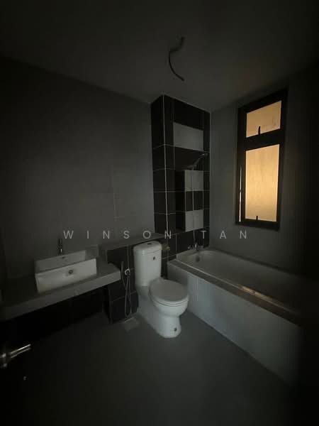 Service Residence for Sale at 8Scape Residence @ Sutera - Winson Tan - Bathroom - PropertyGuru.com.my