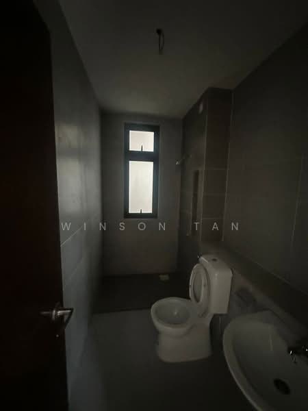 Service Residence for Sale at 8Scape Residence @ Sutera - Winson Tan - Bathroom - PropertyGuru.com.my