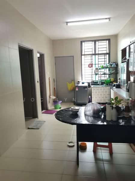 2-storey Terraced House for Sale in Taman Bestari Indah (Ulu Tiram) - Jocelyn Hau - Kitchen - PropertyGuru.com.my