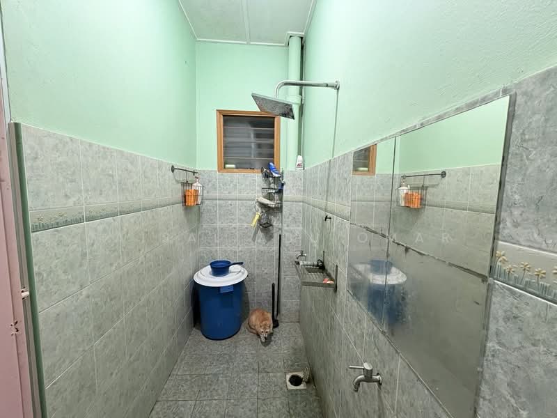 Taman Sri Gombak, Fasa 9 untuk Untuk Dijual - RM 470,000, Feb 2026 - Bathroom - PropertyGuru.com.my