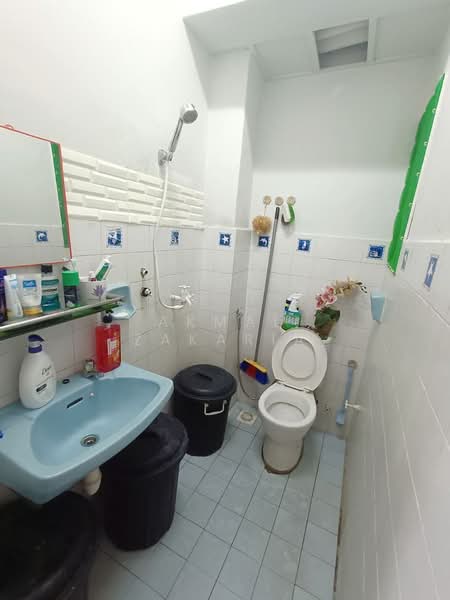 Pangsapuri Villa Angkasa untuk Untuk Dijual - RM 290,000, Feb 2026 - Bathroom - PropertyGuru.com.my