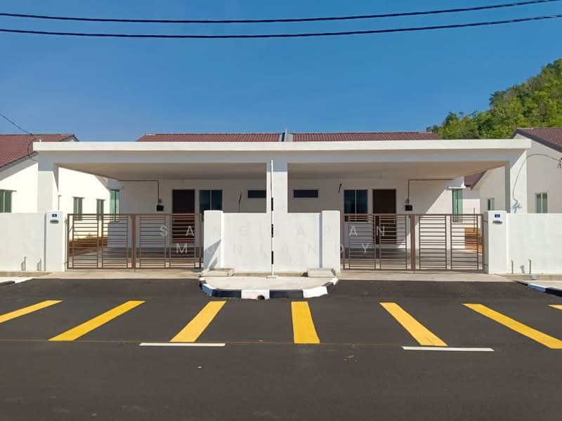 Semi-Detached House for Sale in Sik (Kedah) - Sanggaran Muniandy - Exterior - PropertyGuru.com.my