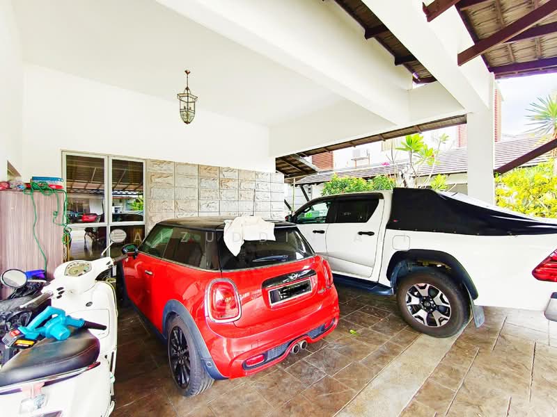 Bungalow for Sale in Taman TTDI Jaya (Shah Alam) - Aizuddin Ali - Car Park - PropertyGuru.com.my