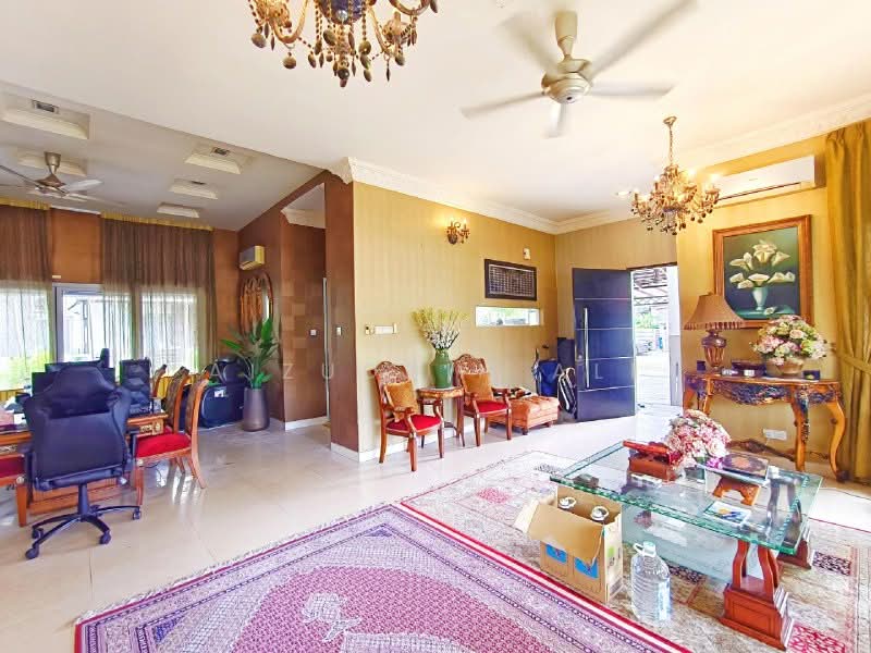 Bungalow for Sale in Taman TTDI Jaya (Shah Alam) - Aizuddin Ali - Living Room - PropertyGuru.com.my