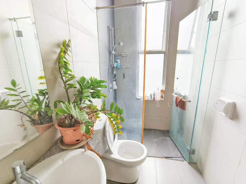 Bungalow for Sale in Taman TTDI Jaya (Shah Alam) - Aizuddin Ali - Bathroom - PropertyGuru.com.my