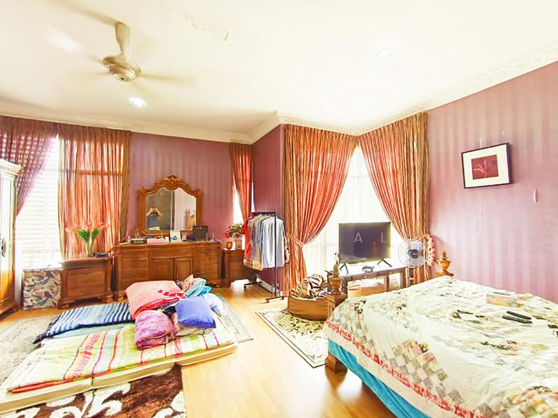 Bungalow for Sale in Taman TTDI Jaya (Shah Alam) - Aizuddin Ali - Bedroom - PropertyGuru.com.my