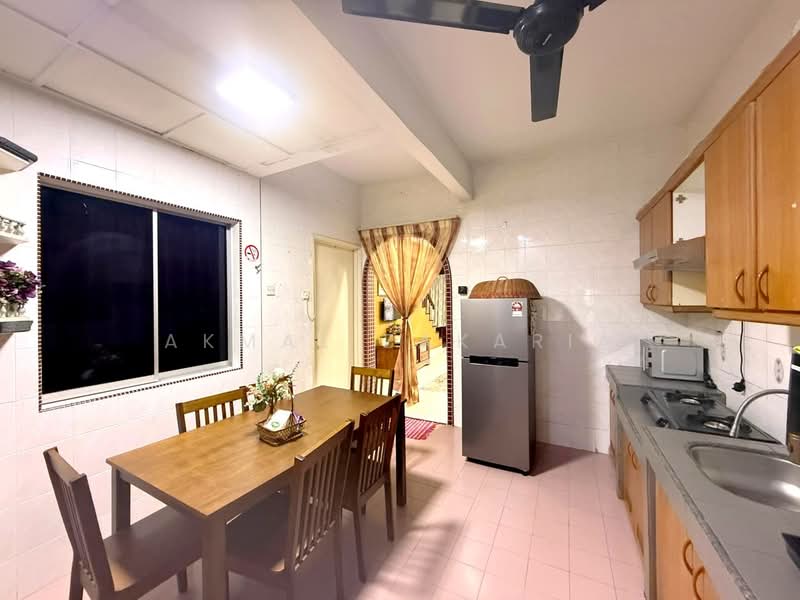 2-storey Terraced House for Sale in Puchong (Selangor) - Akmal Zakaria - PropertyGuru.com.my